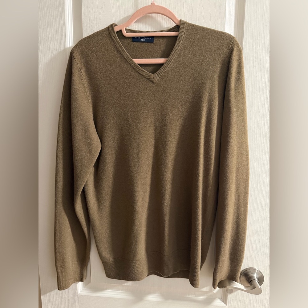Marks & Spencer Blue Harbour Men's V-Neck Sweater - Tan/Green